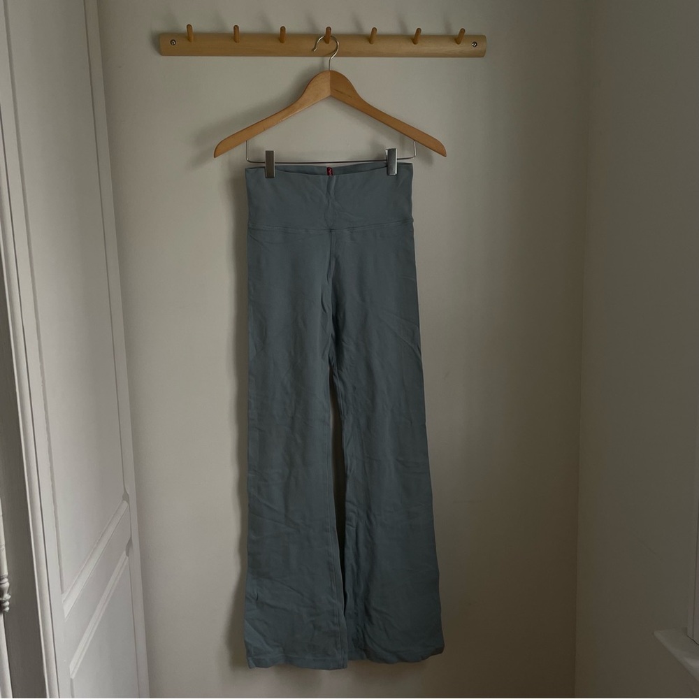 Women's High-Waisted Flare Leggings